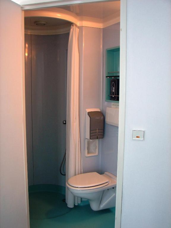 Hotel Du Lac Huelgoat Bilik gambar